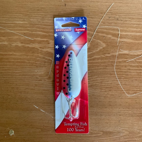 supreme fishing lure